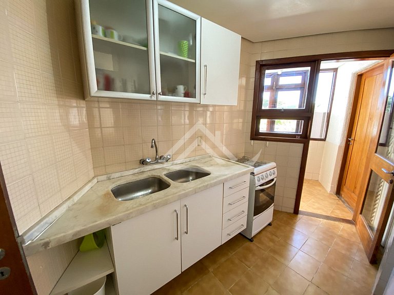3 bedrooms and a large balcony in Jurerê Internacional