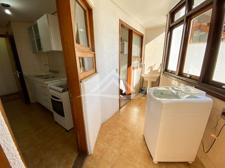 3 bedrooms and a large balcony in Jurerê Internacional
