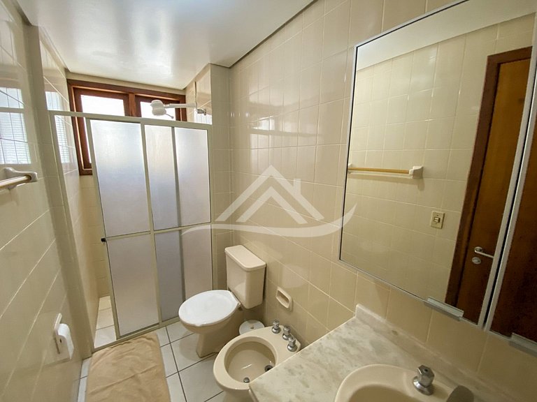 3 bedrooms and a large balcony in Jurerê Internacional