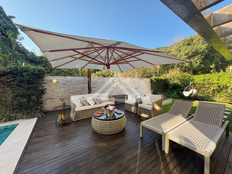 4 Suítes Condomínio Fechado Praia da Cachoeira