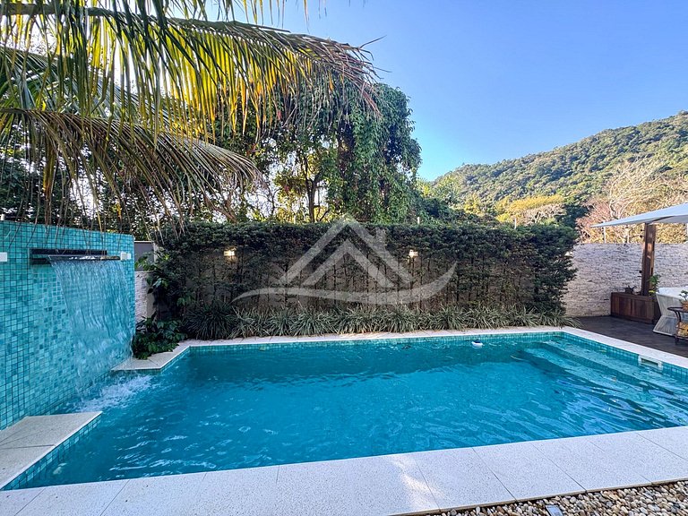 4 Suítes Condomínio Fechado Praia da Cachoeira