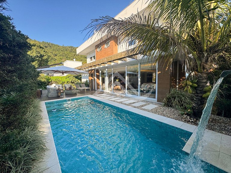 4 Suítes Condomínio Fechado Praia da Cachoeira