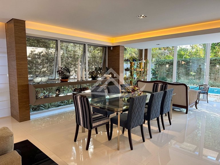 4 Suítes Condomínio Fechado Praia da Cachoeira