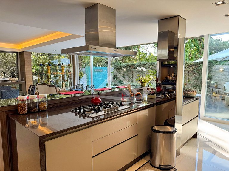 4 Suítes Condomínio Fechado Praia da Cachoeira