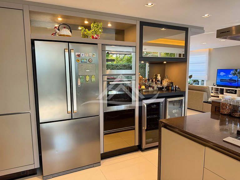 4 Suítes Condomínio Fechado Praia da Cachoeira