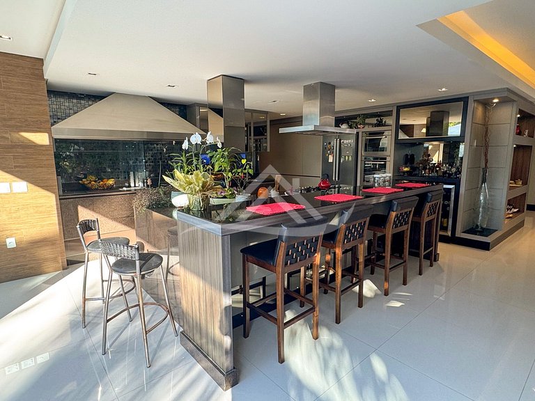 4 Suítes Condomínio Fechado Praia da Cachoeira