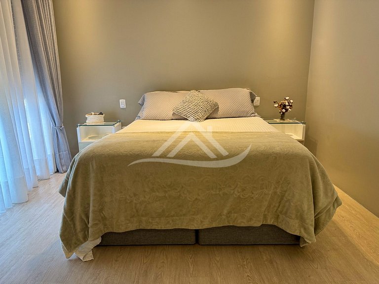 4 Suítes Condomínio Fechado Praia da Cachoeira