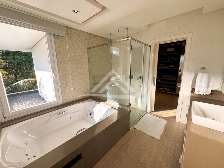 4 Suítes Condomínio Fechado Praia da Cachoeira