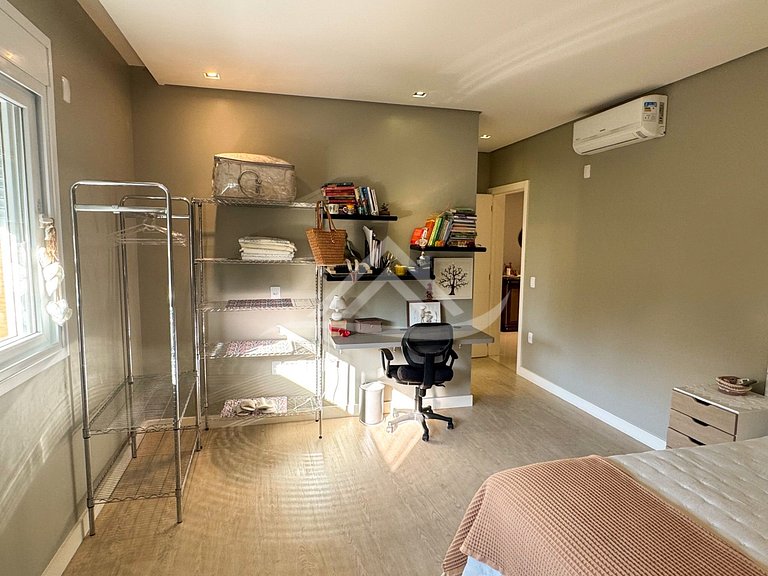 4 Suítes Condomínio Fechado Praia da Cachoeira