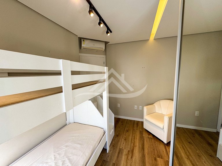 2 Bedroom Apartment with Pool in Canasvieiras