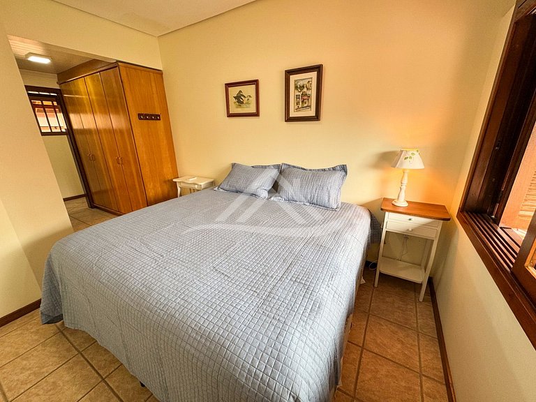 Mansão 1.000m² 200m da Praia Jurere Internacional