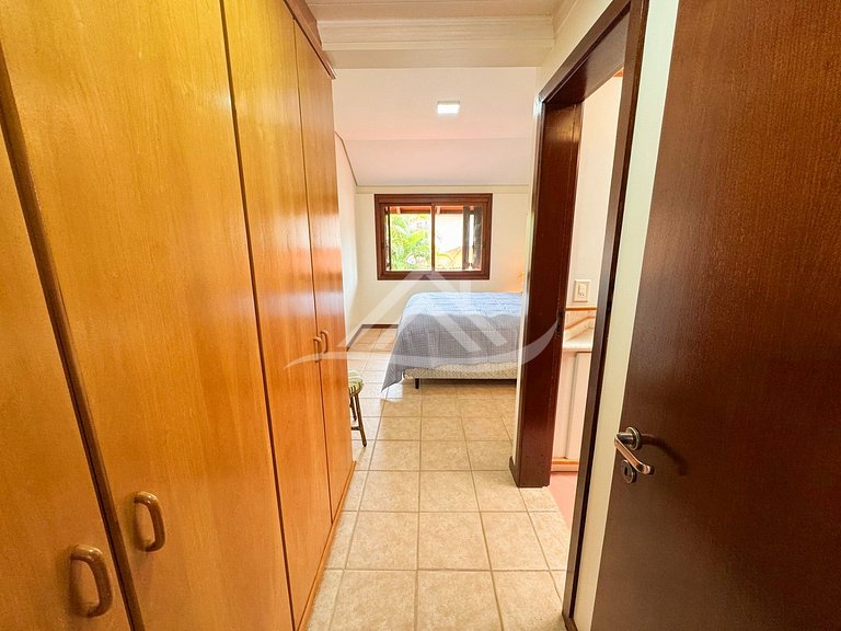 Mansão 1.000m² 200m da Praia Jurere Internacional