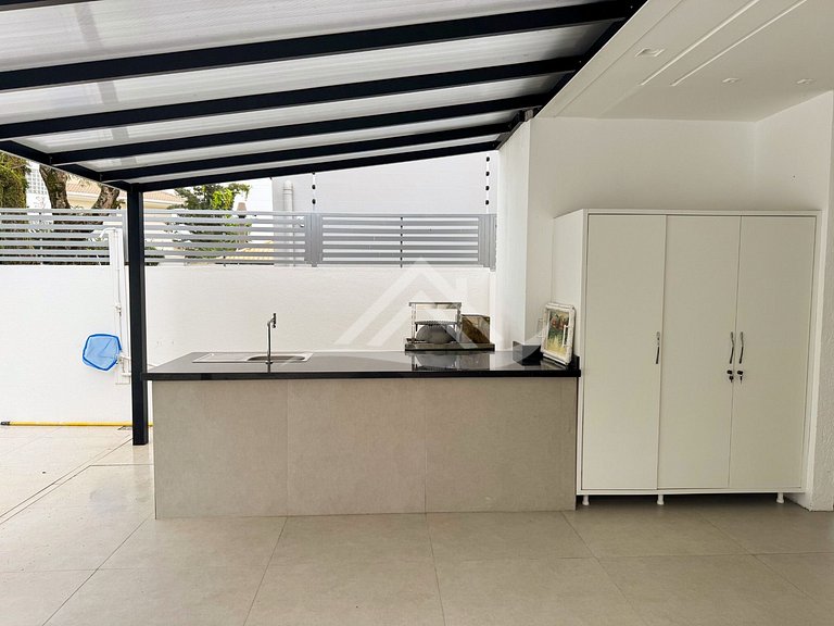 Mansão Piscina Elevador 180m Praia Jurere Internac