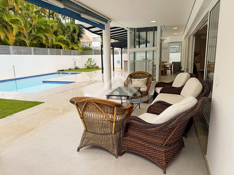 Mansão Piscina Elevador 180m Praia Jurere Internac