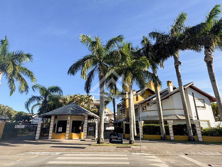 Condomínio Fechado Piscina 250m da Praia