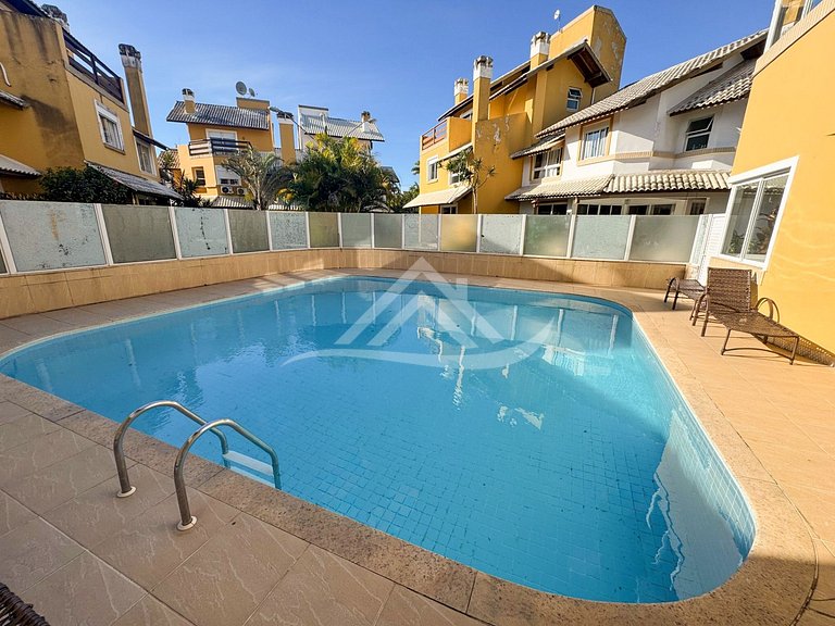 Condomínio Fechado Piscina 250m da Praia