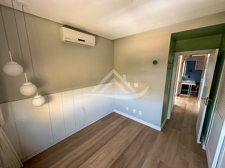 Condomínio Fechado Piscina 250m da Praia