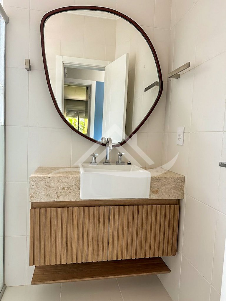 Condomínio Fechado Piscina 250m da Praia