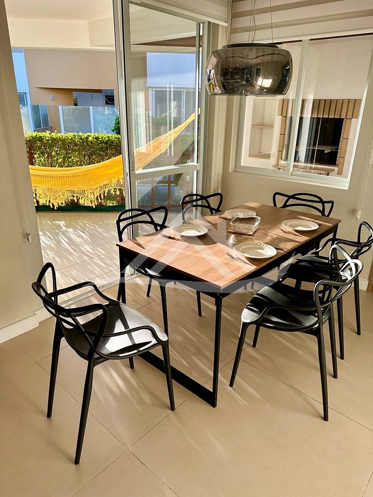 Condomínio Fechado Piscina 250m da Praia