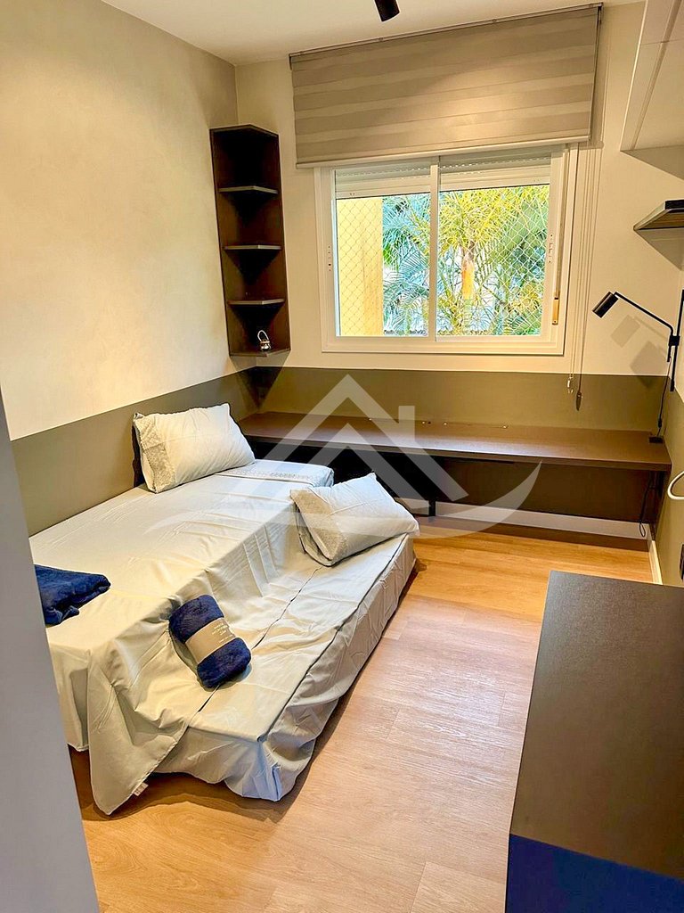 Condomínio Fechado Piscina 250m da Praia