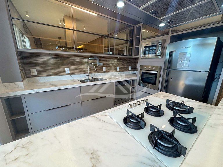 Linda Cobertura 3 Suítes Jacuzzi Privativa