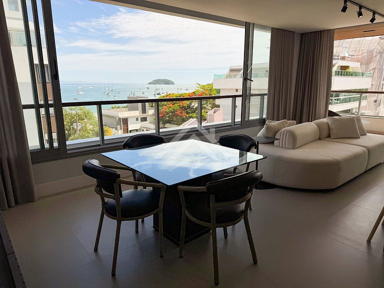 Apartamento Vista Mar 50m da Praia em Jurerê