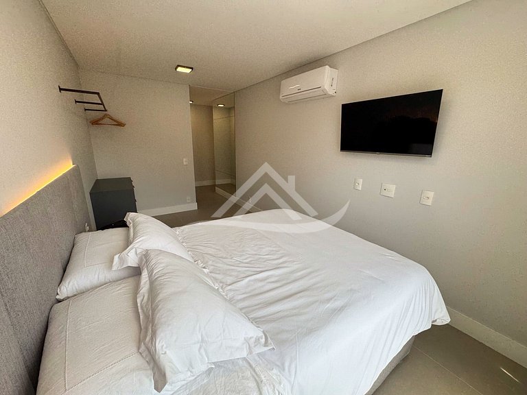 Apartamento Vista Mar 50m da Praia em Jurerê