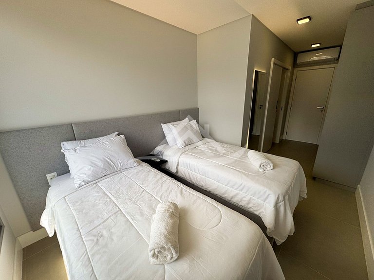 Apartamento Vista Mar 50m da Praia em Jurerê