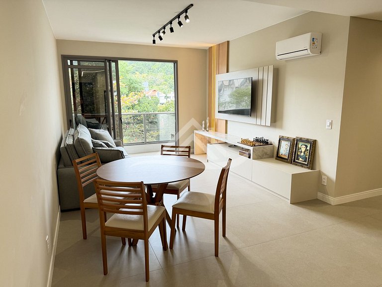 150m da Praia de Jurere - Piscina - Pet Friendly