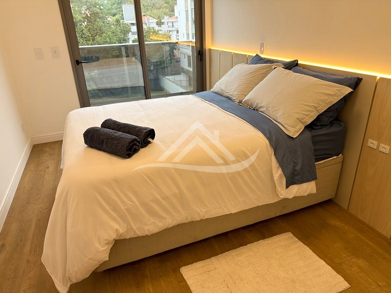 150m da Praia de Jurere - Piscina - Pet Friendly