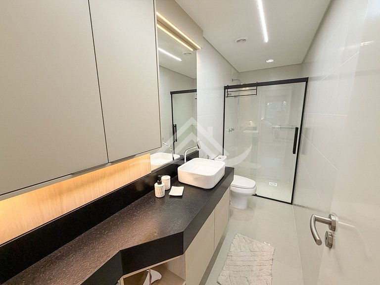 150m da Praia de Jurere - Piscina - Pet Friendly